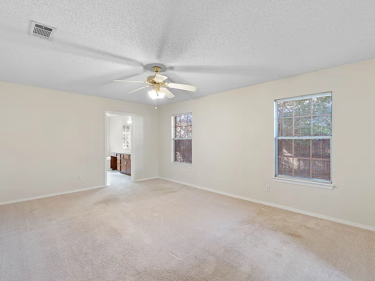 4591 Scarlet Dr — Photo 20