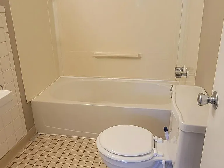 508 Douglas St #2 — Photo 2