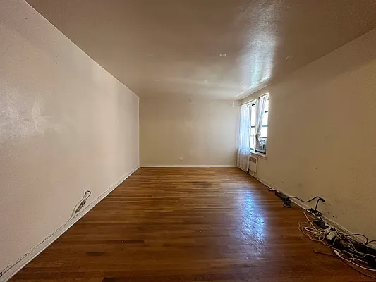 Rented by Contact Realty | media 2