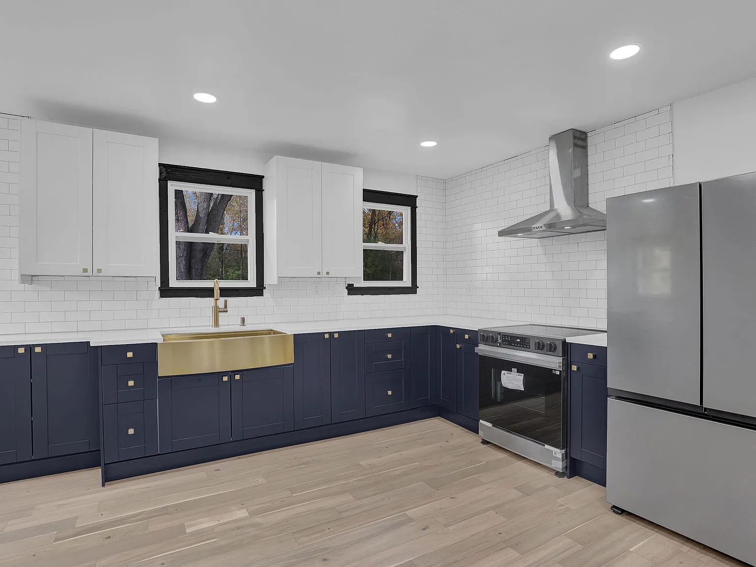 3 bed, 1.5 bath, 1550 sqft, $2,700 — Photo 4
