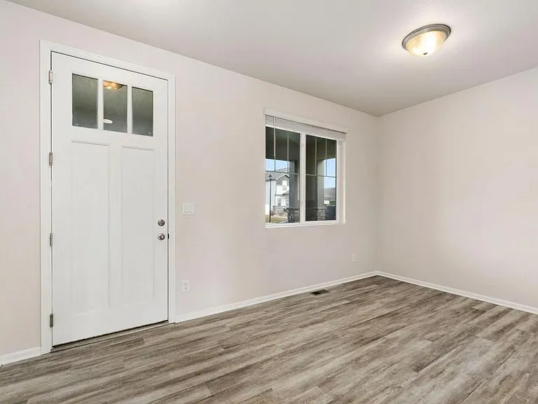 1867 Paley Dr — Photo 4