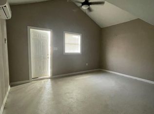 3223 62nd Ave N #C, Saint Petersburg, FL 33702