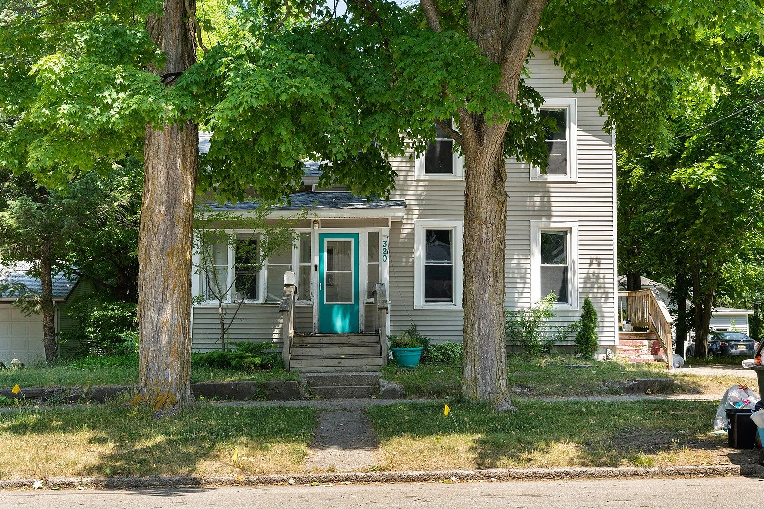320 Rust Ave photo 1