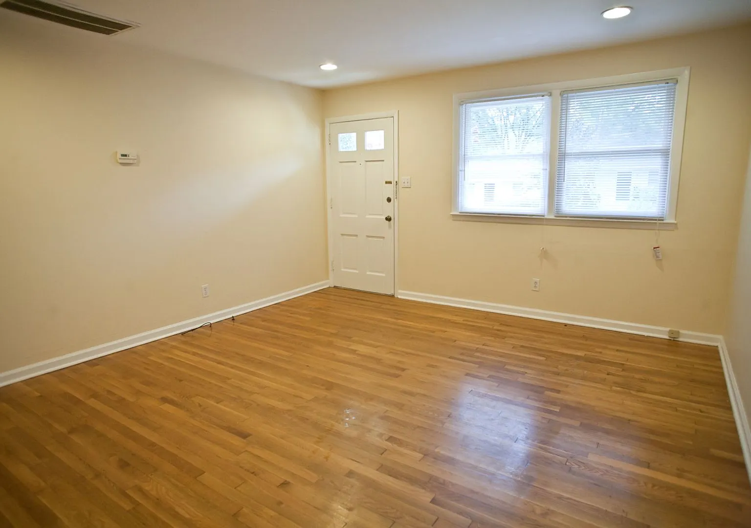 611 Hillsborough Street — Photo 4