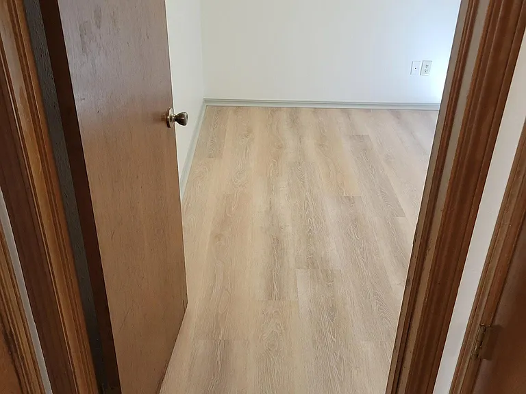 ALL NEW LVP IN ALL BEDROOMS!