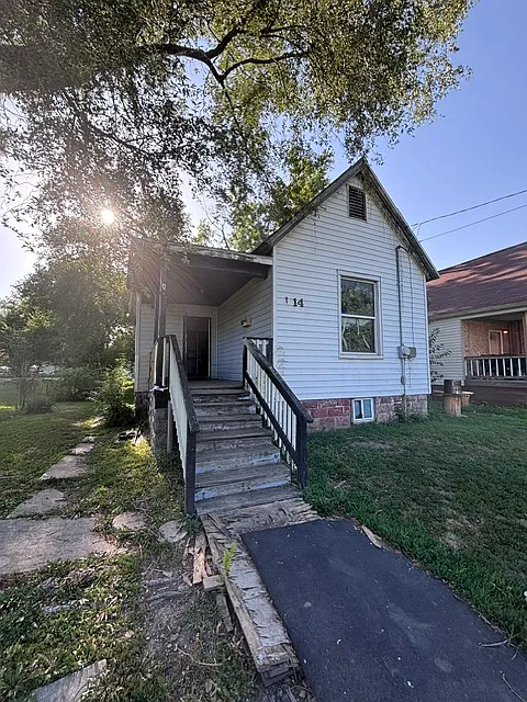 514 N Walnut St
