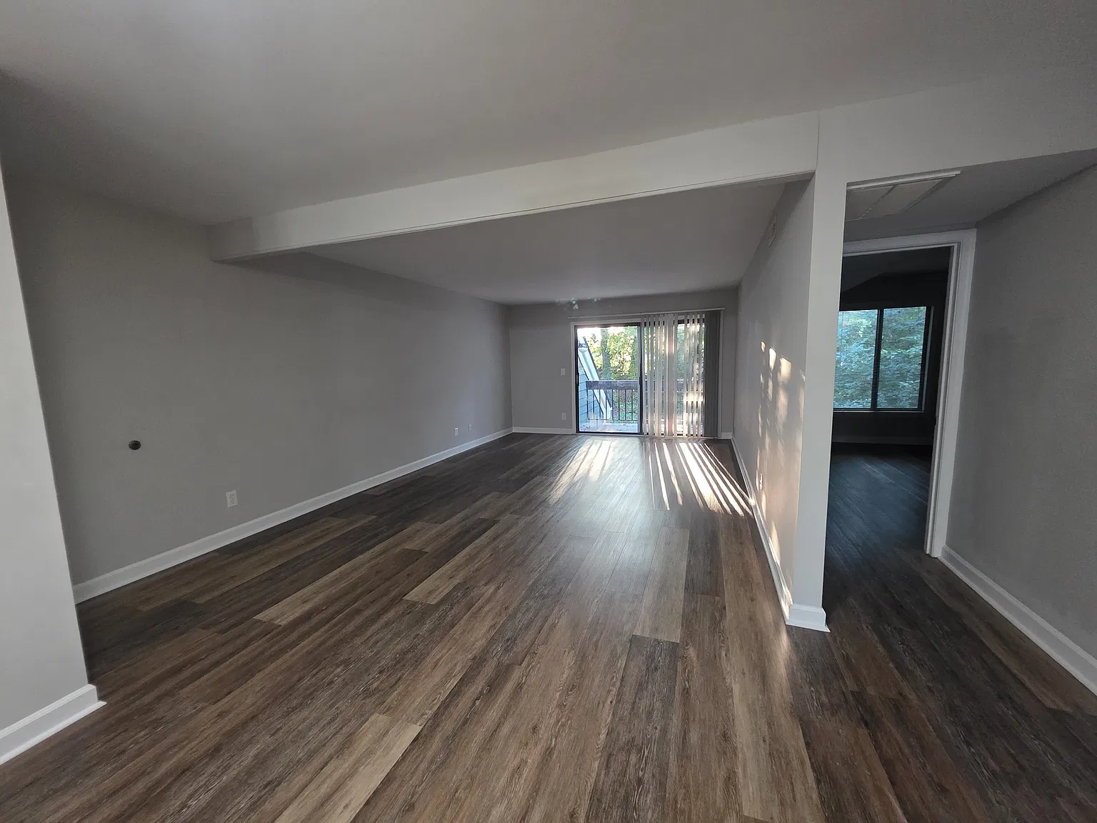 2 bed, 1099 sqft, $1,450 — Photo 3