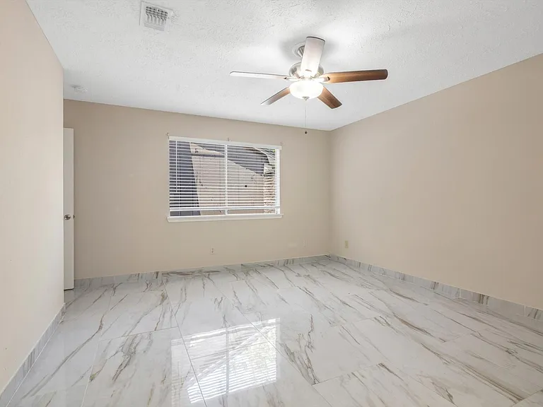 7431 Ridgeberry Dr — Photo 17