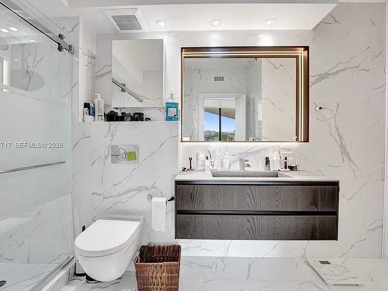 20281 E Country Club Dr #2209 — Photo 44