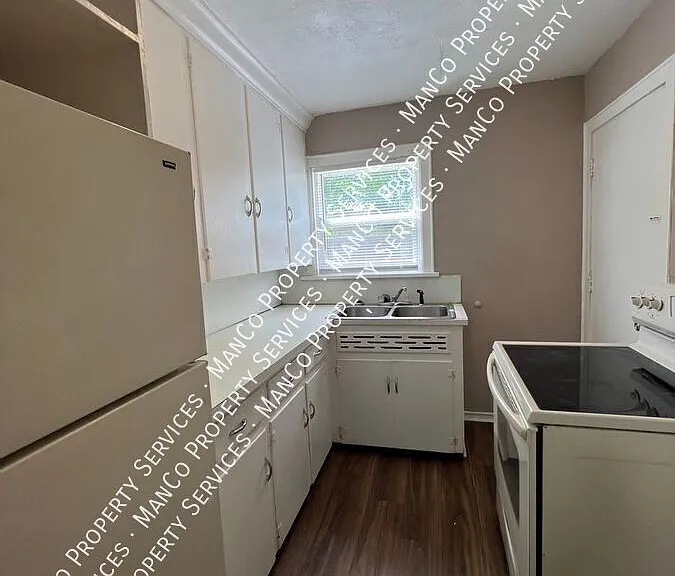 410 Delaware Ave #2 — Photo 5