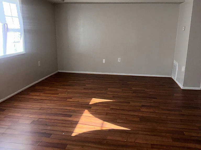 3817 Swann Rd #101 — Photo 2