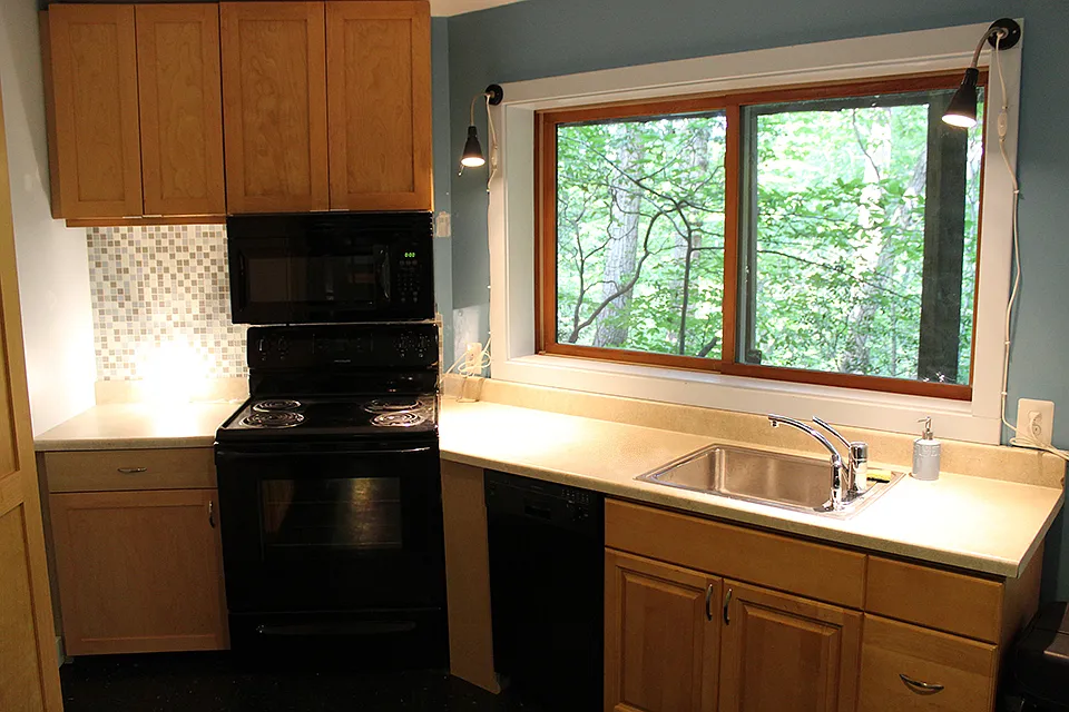 Studio, 750 sqft, $1,800 — Photo 4