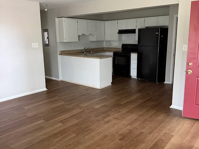 12002 Sugar Mill Cir SE #C — Photo 5