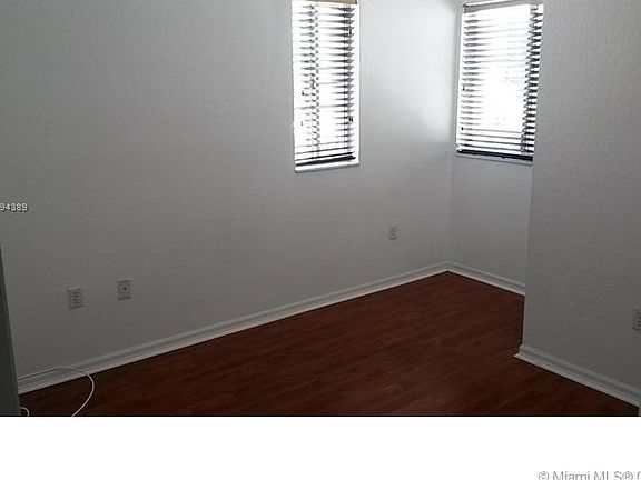 5th image of 10833 NW 83rd St #82