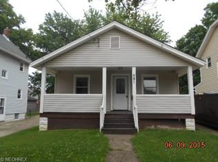 991 Neptune Ave, Akron, OH 44301