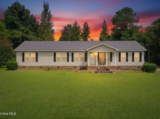 1002 1st Ave, Whiteville, NC 28472