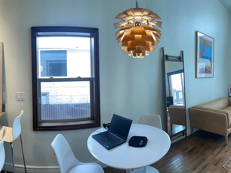 376 Eagle St — Photo 2