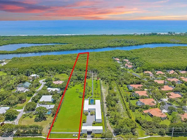 9721 SE Gomez Ave, Hobe Sound, FL 33455