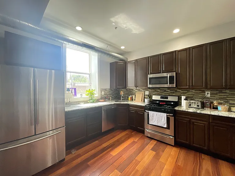 1236 E Columbia Ave. — Photo 7