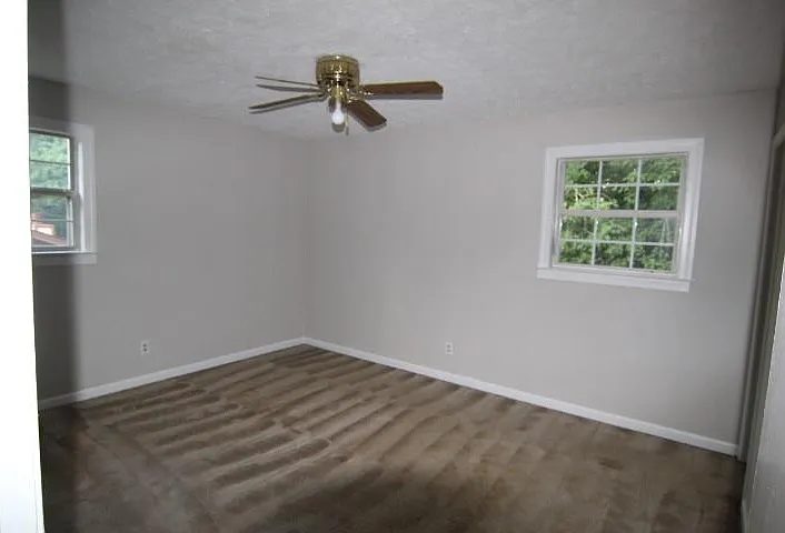 3765 Manor House Dr — Photo 14