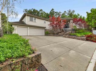 95 Colton Ln, Martinez, CA 94553