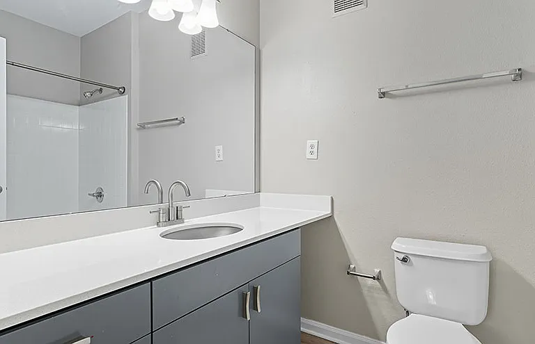 Summit Ridge Apartments — Photo 19