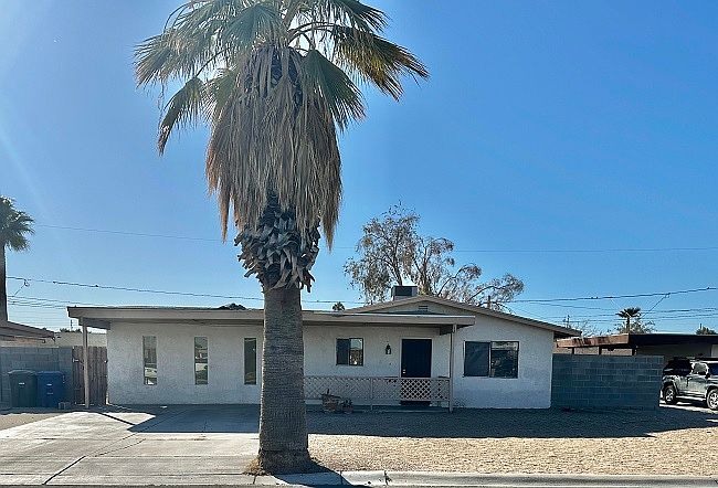 1st image of 1545 E 22nd Pl
