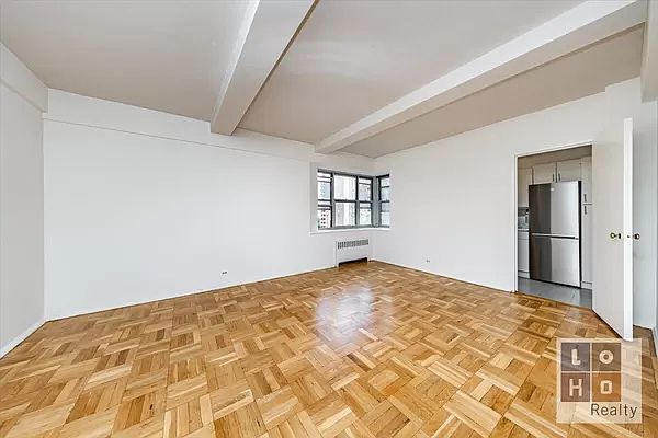 1st image of 550 Grand St #H8g