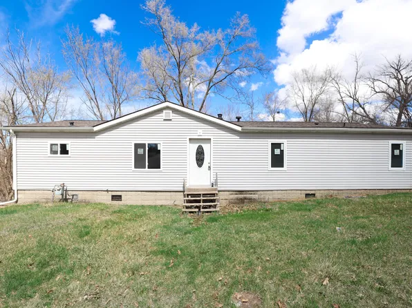 300 E Front St, Colfax, IA 50054
