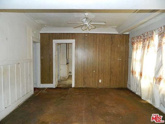 3rd image of 3798 S Hobart Blvd
