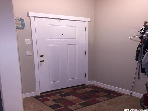 2nd image of 1167 N Mountainview Paseo
