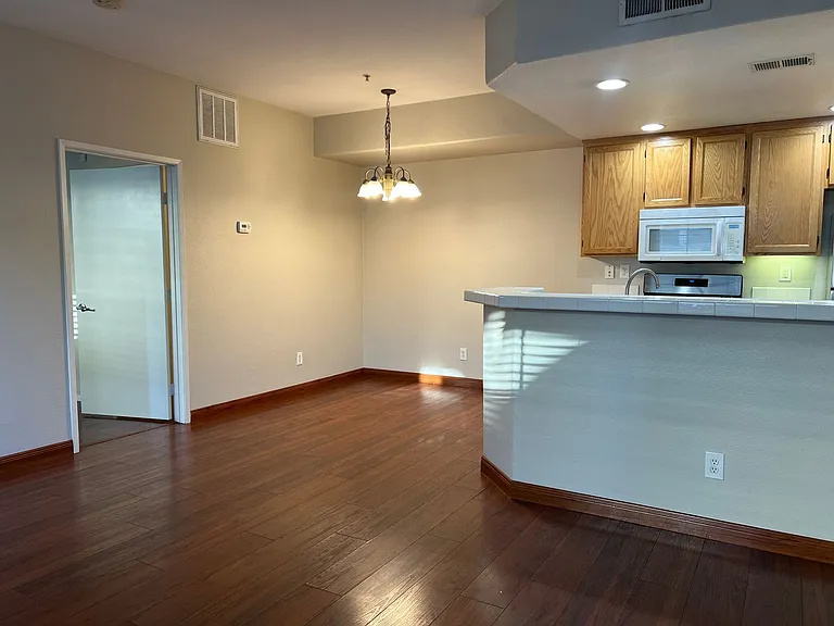 1355 Nicolette Ave #1323 — Photo 31