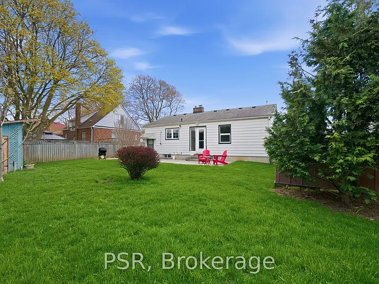 42 Jane St — Photo 23
