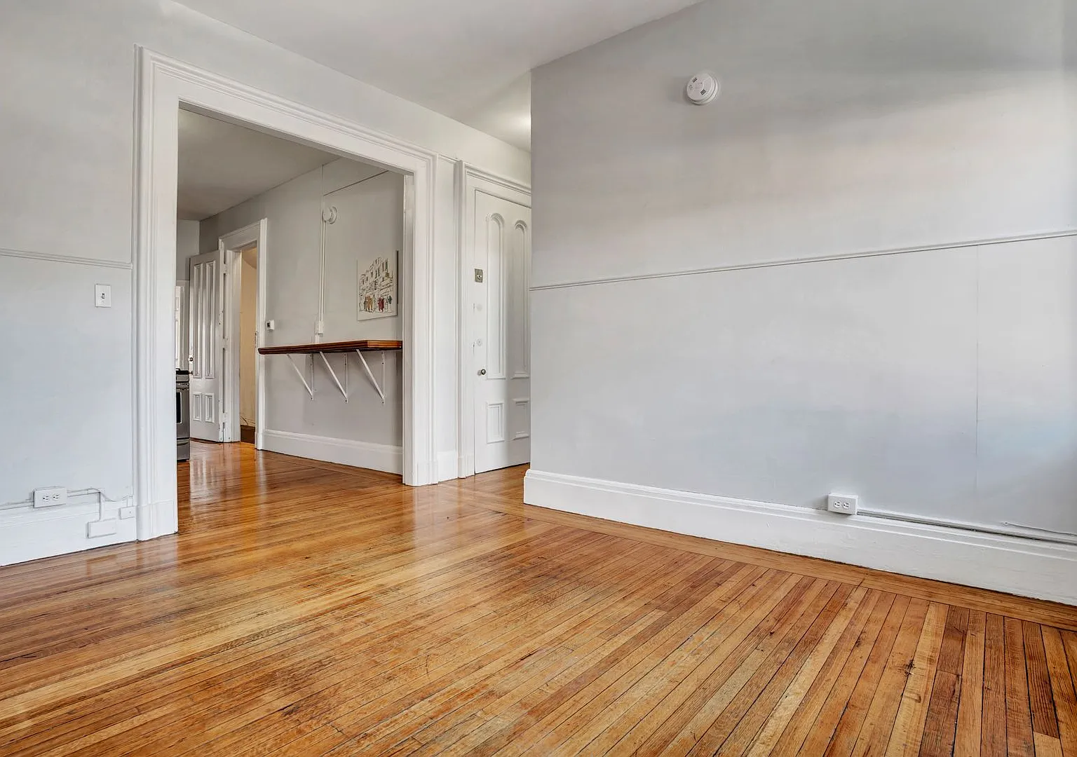 33-35 Howe Street — Photo 3