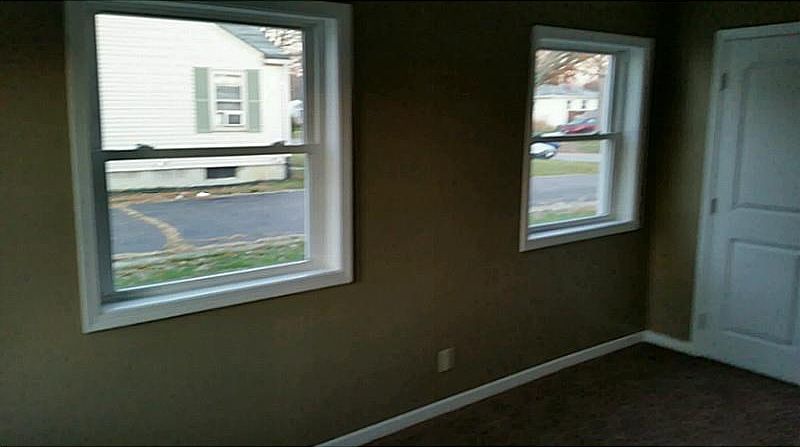 2nd image of 111 E Lyndhurst St