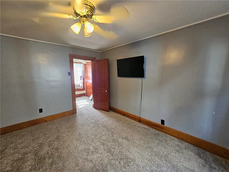1127 Highland St #2 — Photo 18