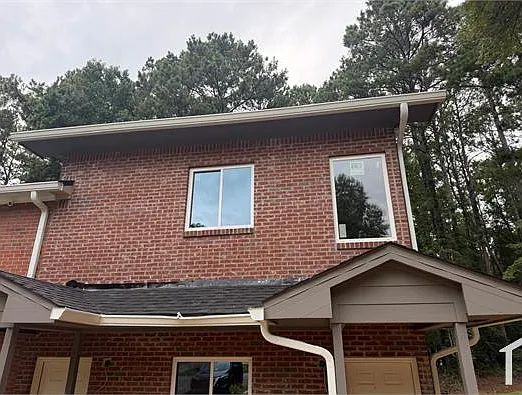 1847 Patterson Ct — Photo 2