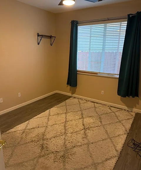 508 Lassen Way — Photo 11