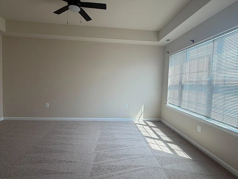 45632 Bethfield Way — Photo 17