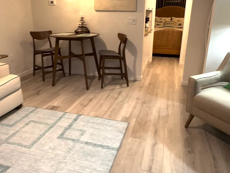 3505 Longmeadow #3 — Photo 3