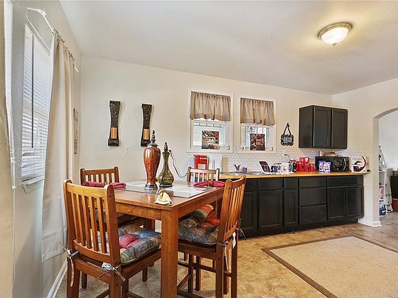 5th image of 1138-40 Teche St