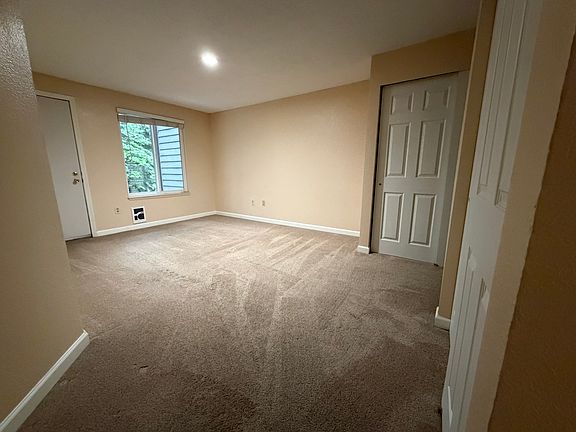 5th image of 14735 NE 31st St #2C