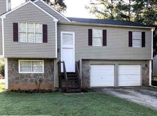 6290 Valdez Dr, Rex, GA 30273