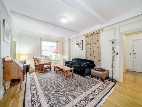 150 East 49th Street image 1 of 8