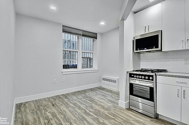 1st image of 97 S 8th St APT 1B