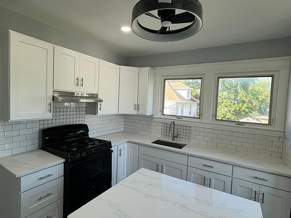 4th image of 291 Potter Ave Floor 2