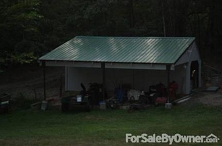 Storage Building
						:
						Can be easily converted to horse stalls