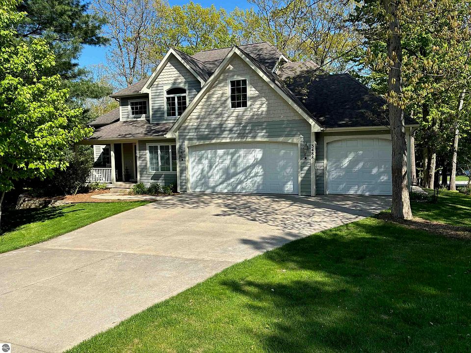 1st image of 3488 Village Circle Dr