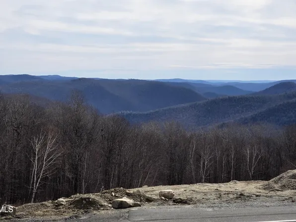 350 Mohawk Trl, North Adams, MA 01247