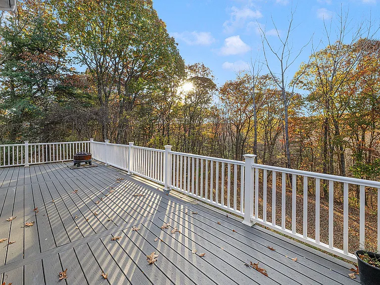 42 Rollingwood Dr — Photo 43